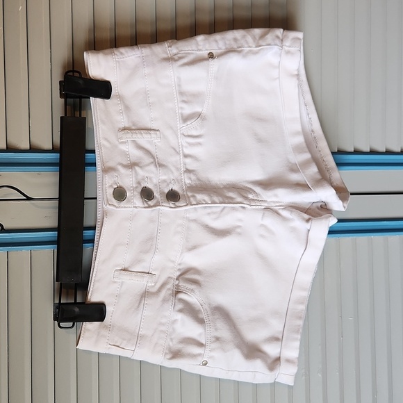 Refuge High Waisted White Denim Shorts - Picture 1 of 12